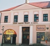 Galeria "z Podw�rza"